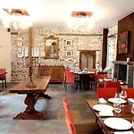 Le Manoir De La Jahotiere