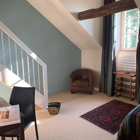 Le Manoir De La Jahotiere فندق