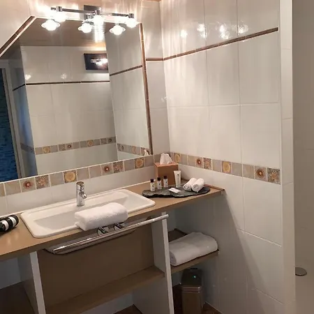 Le Manoir De La Jahotiere فندق أبّاريتْسْ