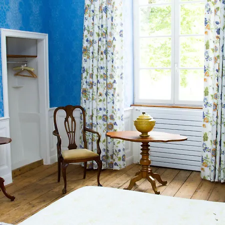 Le Manoir De La Jahotiere فندق أبّاريتْسْ