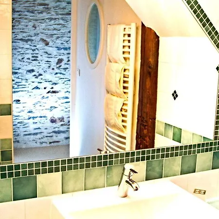 Le Manoir De La Jahotiere فندق أبّاريتْسْ